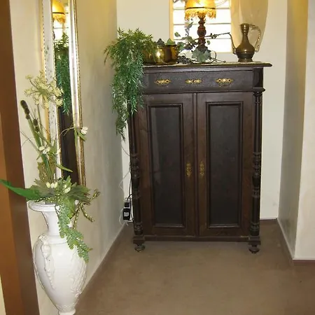 Weingut Franz Schaefer Pensión 4*