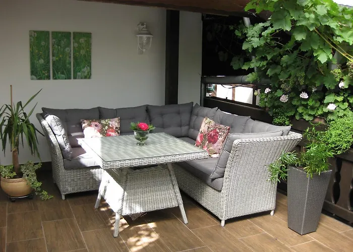 弗朗茨舍费尔酒庄旅馆 4*